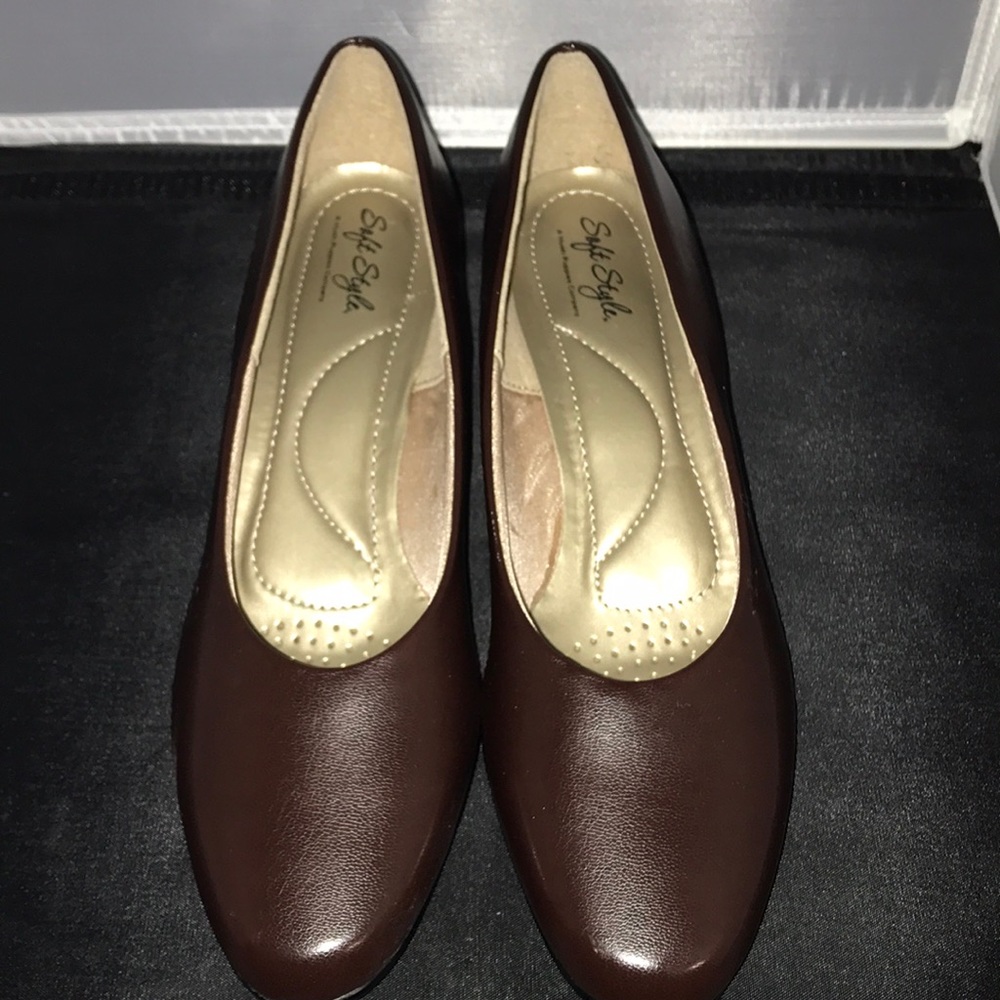 Soft Style flats. Size 11m